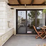 Contemporary Maisonette With Sea View Roof Terrace