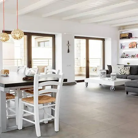 Contemporary Maisonette With Sea View Roof Terrace Apartment