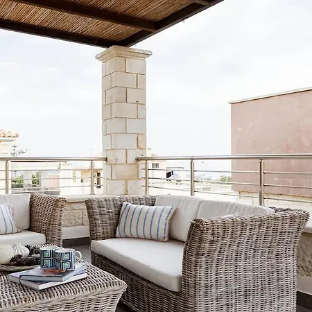 Contemporary Maisonette With Sea View Roof Terrace Apartment *