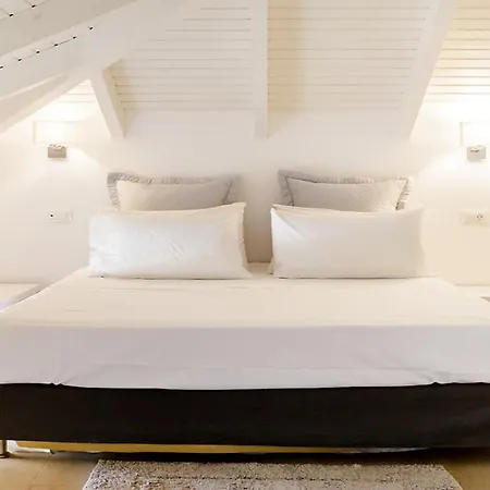 Contemporary Maisonette With Sea View Roof Terrace * Herszonisszosz