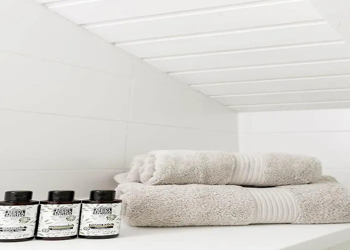 Lejlighed Contemporary Maisonette With Sea View Roof Terrace