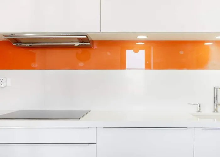 Contemporary Maisonette With Sea View Roof Terrace